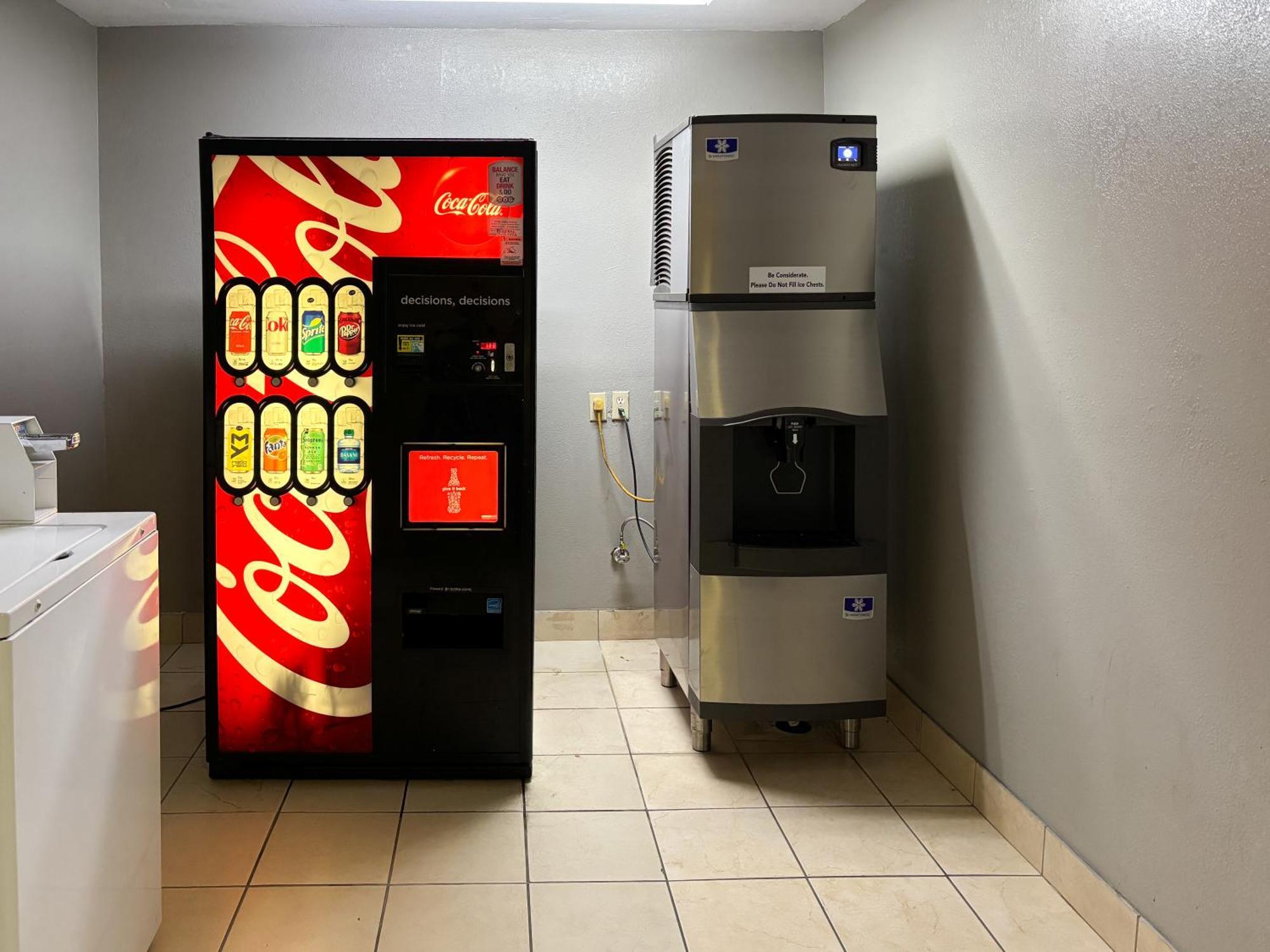 Motel 6 Prattville Al Екстер'єр фото